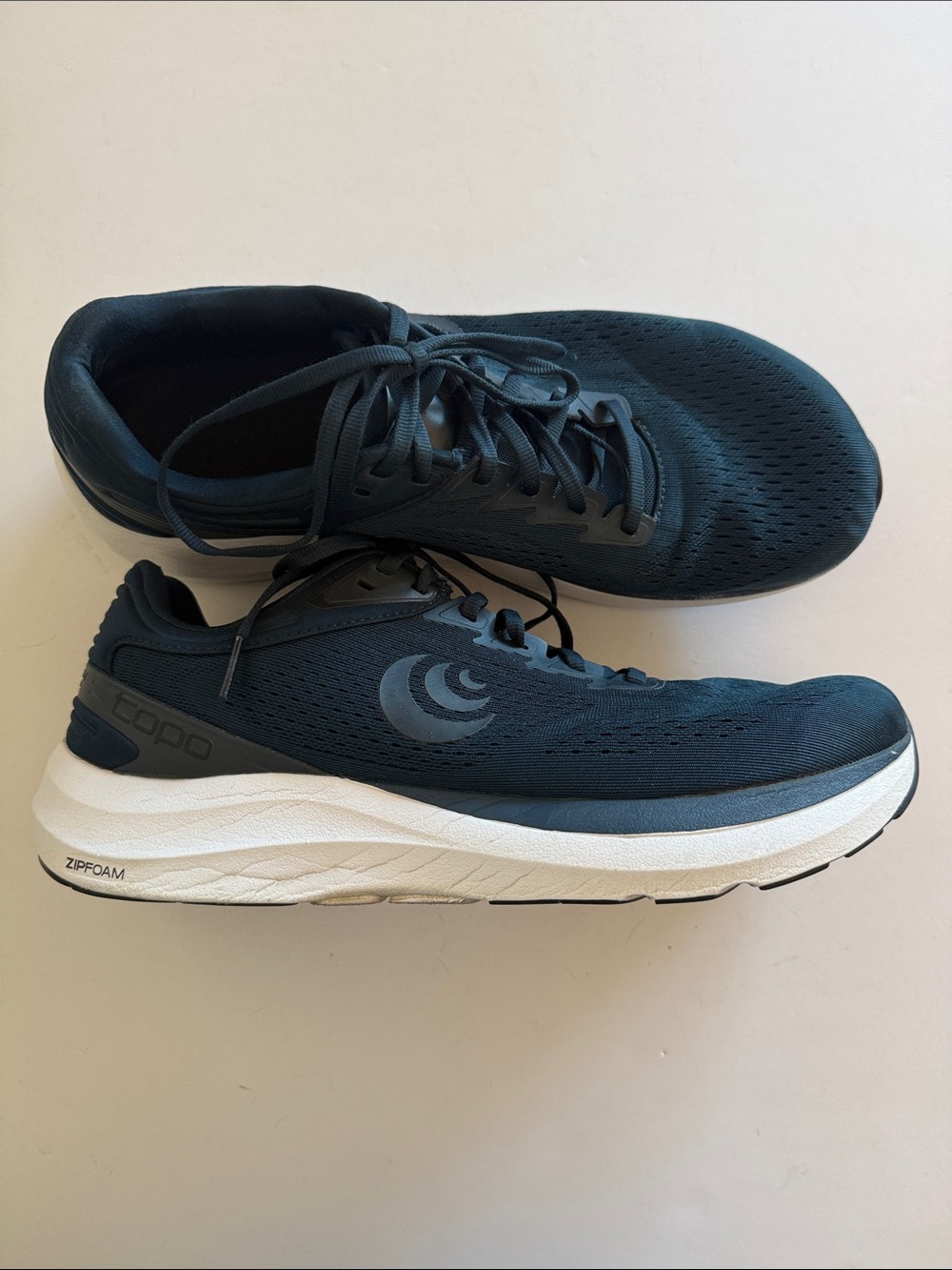 Topo Phantom men’s sneakers navy 11.5 VGUC